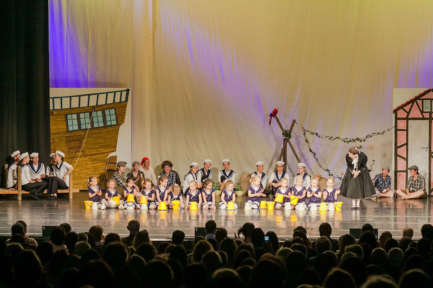 The Park - Ballettschule Neckarau - Mädchen tanzt