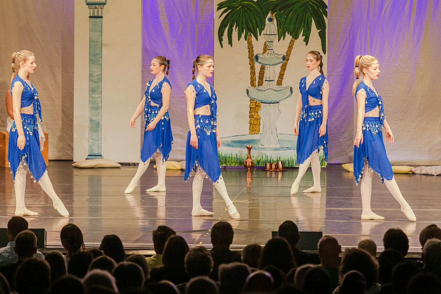 The Park - Ballettschule Neckarau - Mädchen tanzt