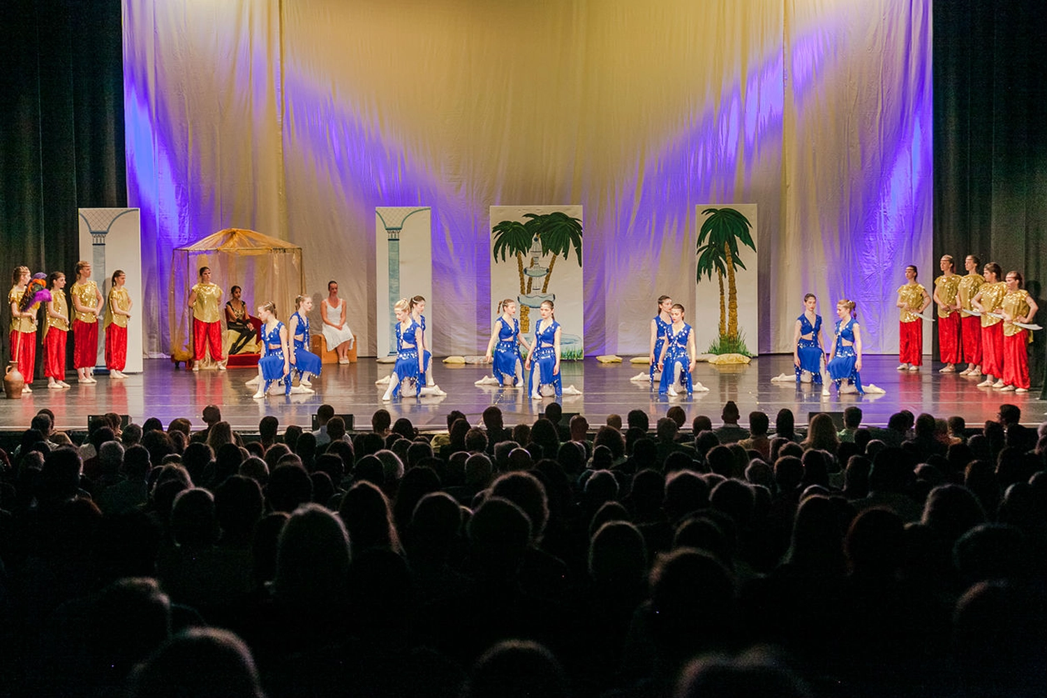 The Park - Ballettschule Neckarau - Mädchen tanzt