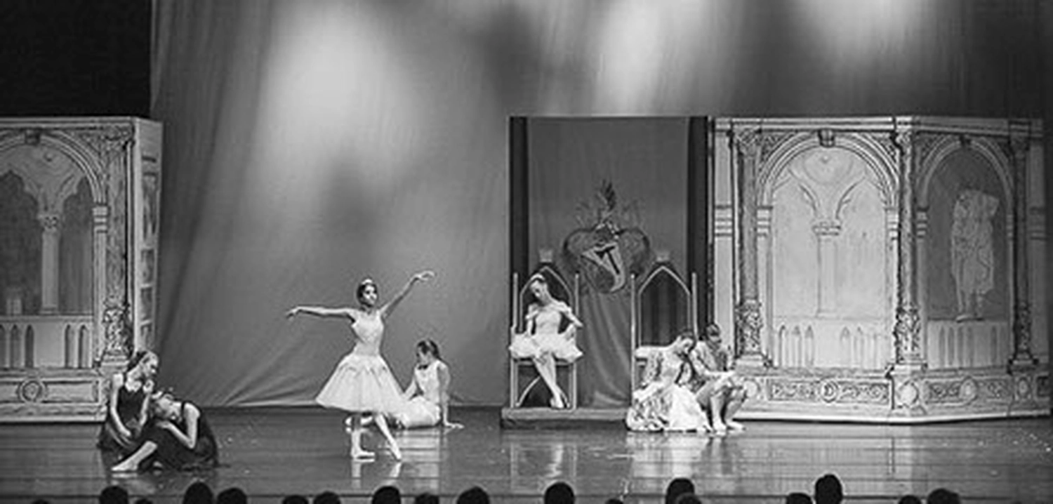The Park - Ballettschule Neckarau - Mädchen tanzt