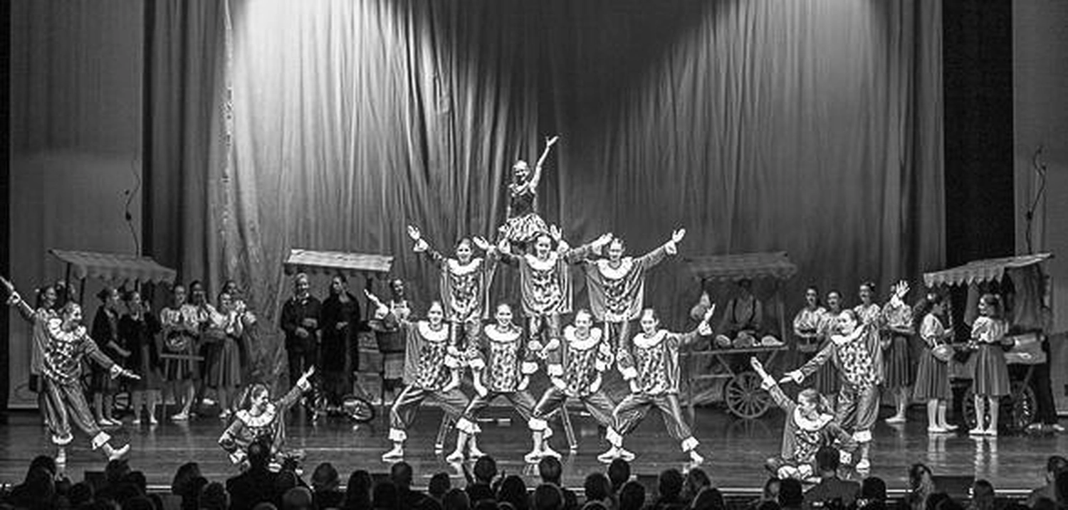 The Park - Ballettschule Neckarau - Mädchen tanzt