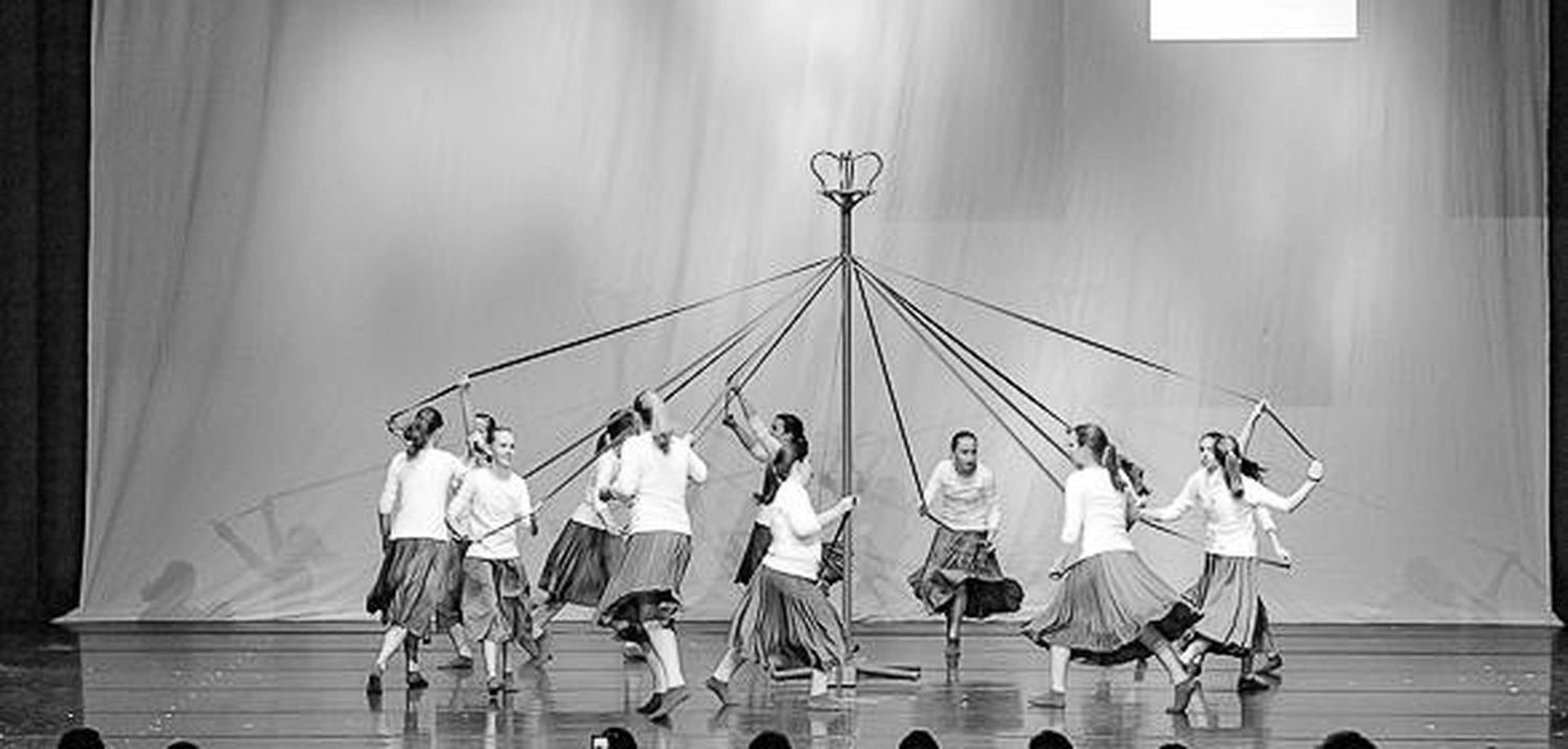 The Park - Ballettschule Neckarau - Mädchen tanzt